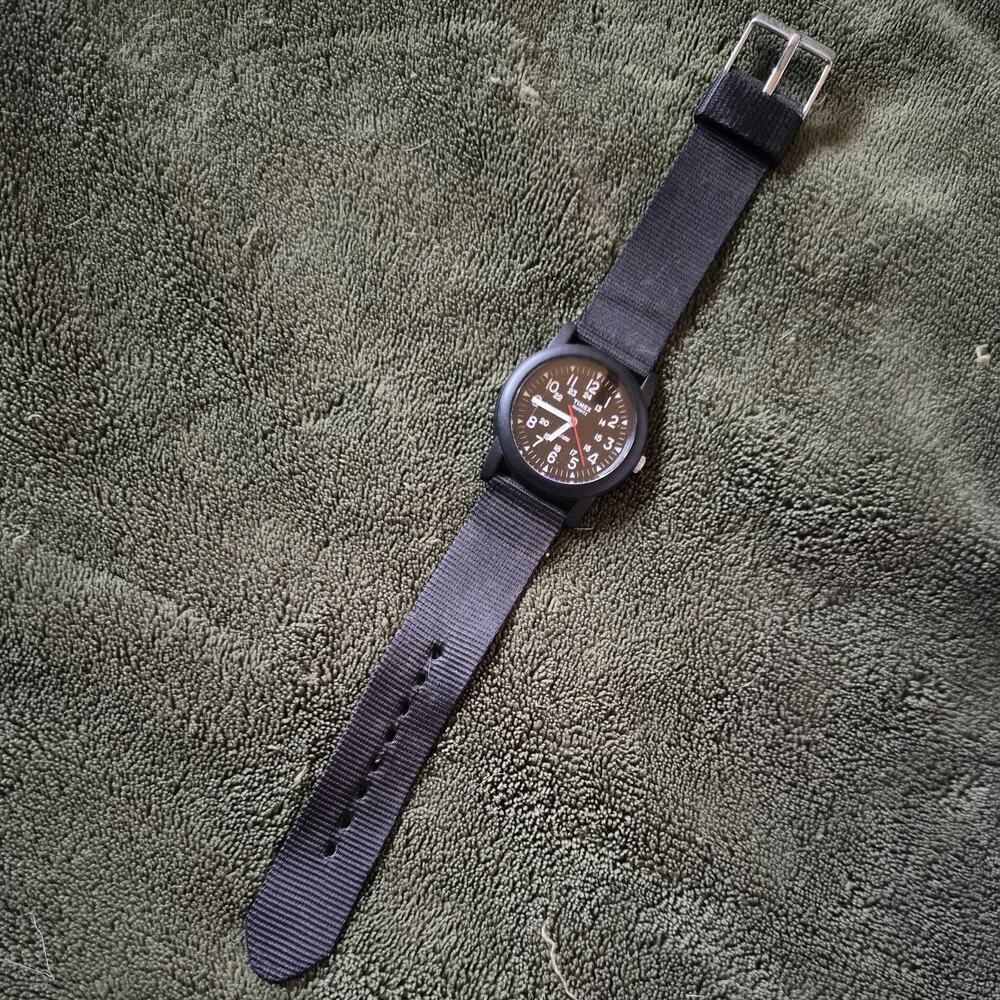 TIMEX Camper T18581 Quartz 34mm Black Military Watch Pre-owned